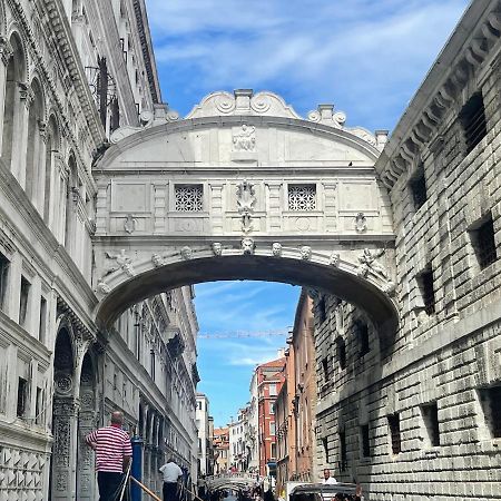 Apartmán Ca' Ai Sospiri Benátky Exteriér fotografie